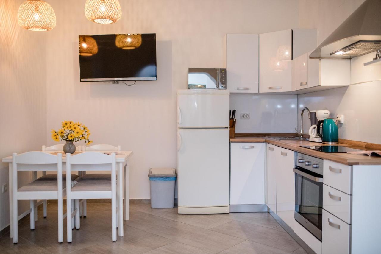 Apartments Kos Supetarska Draga Bagian luar foto