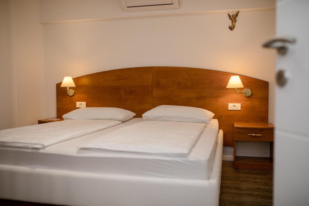 Apartments Kos Supetarska Draga Bagian luar foto